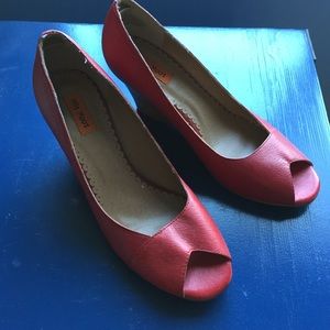 Brand new Miz Mooz red wedge heels.